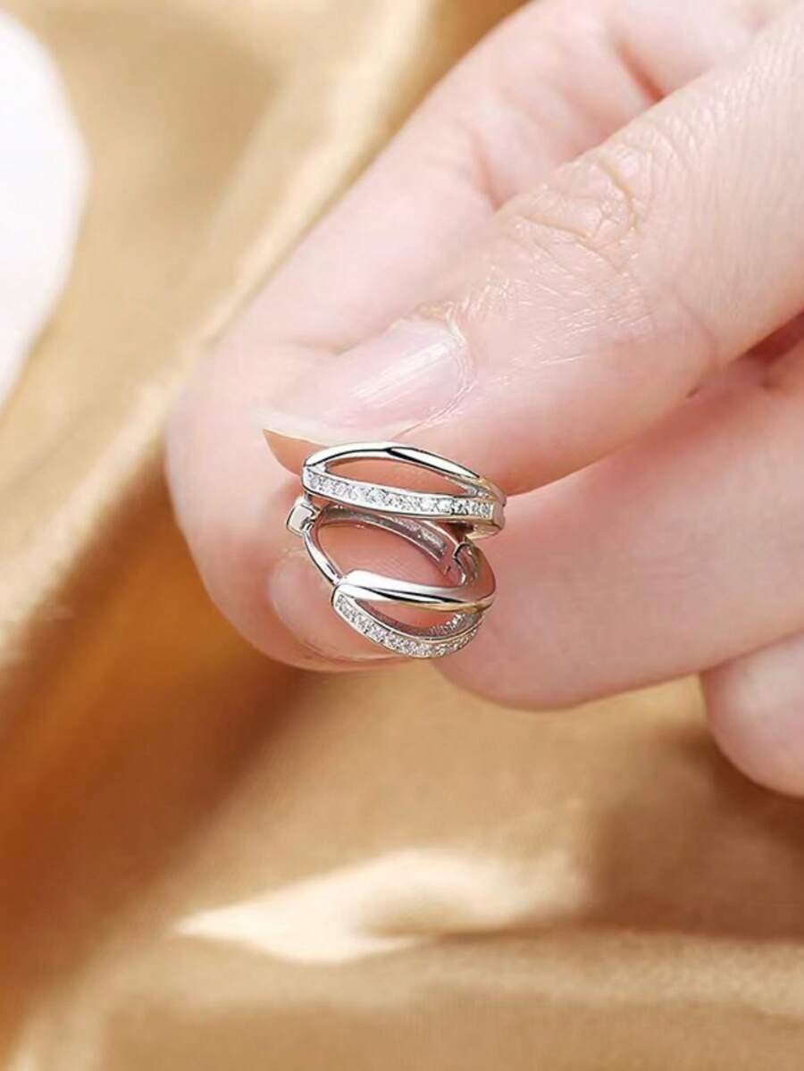 1 par izuzetnih minđuša - savršen spoj mode i elegancije
