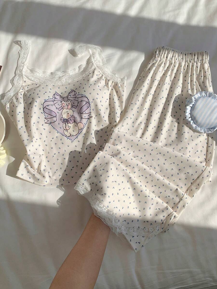 Ženski komplet  Majica sa Čipkastim Rubom i Prugaste Pantalone