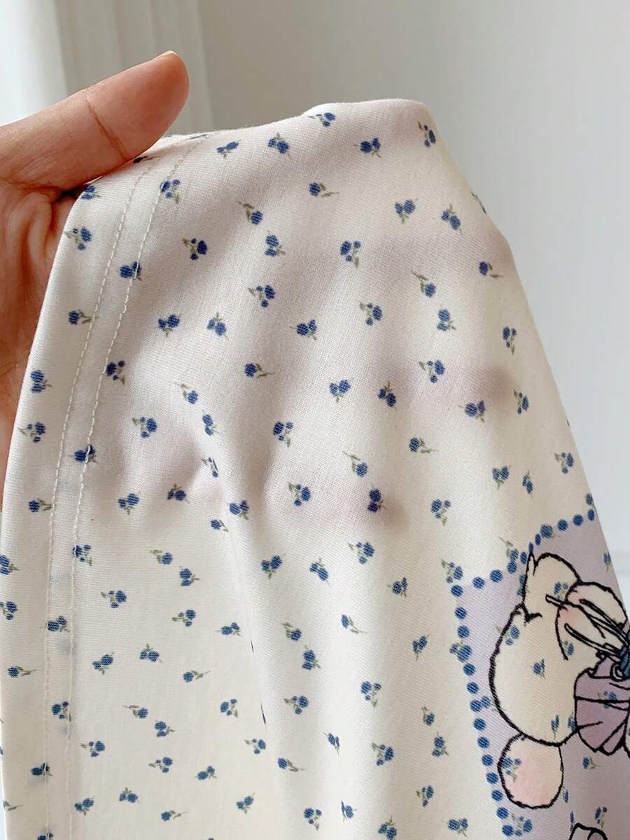 Ženski komplet  Majica sa Čipkastim Rubom i Prugaste Pantalone
