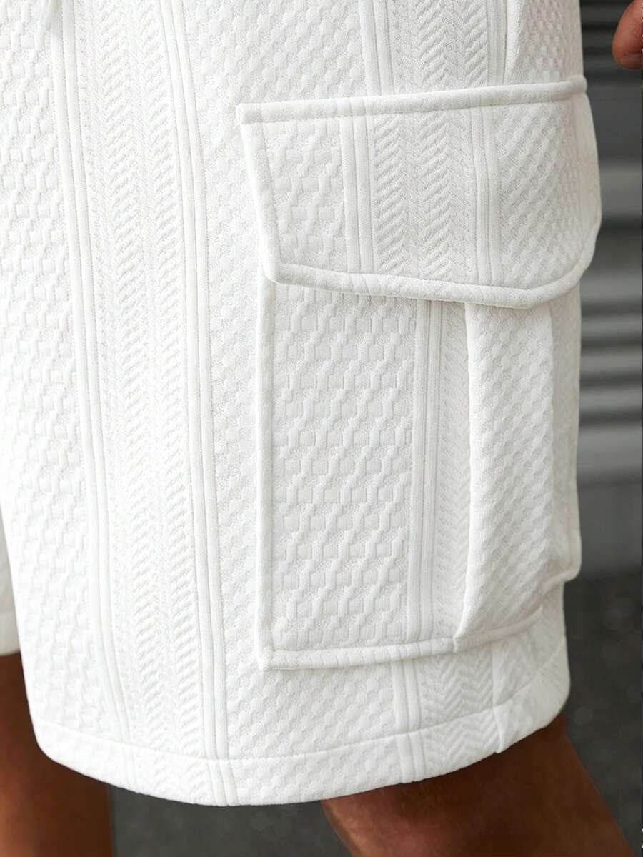 Muške letnje ležerne kratke pantalone sa teksturiranim materijalom i pertlom u struku