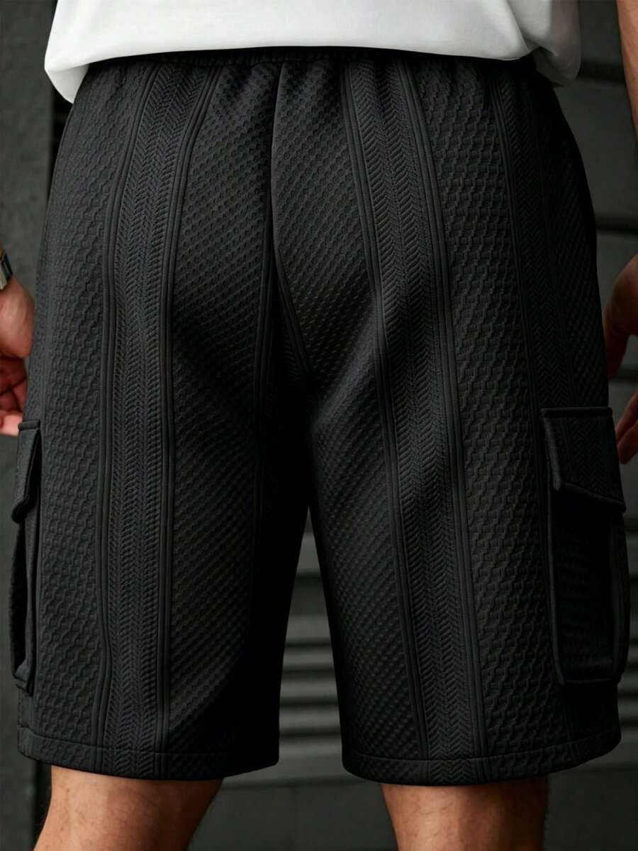 Muške letnje ležerne kratke pantalone sa teksturiranim materijalom i pertlom u struku