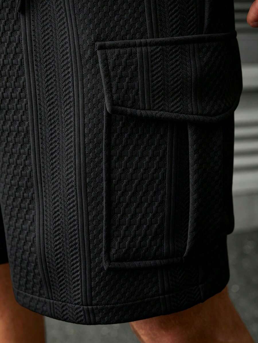 Muške letnje ležerne kratke pantalone sa teksturiranim materijalom i pertlom u struku