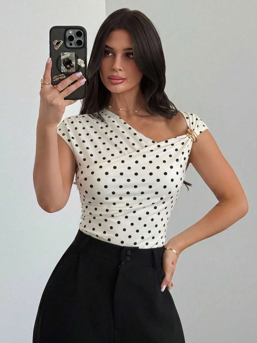 Asimetrična Uska Bela Majica, Elegantna