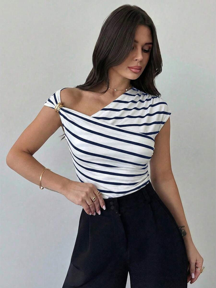 Asimetrična Uska Bela Majica, Elegantna
