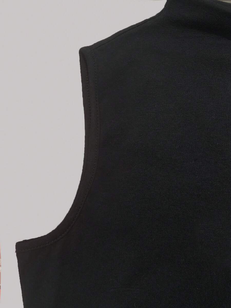Ženska  casual majica sa metalnim detaljima na ramenima