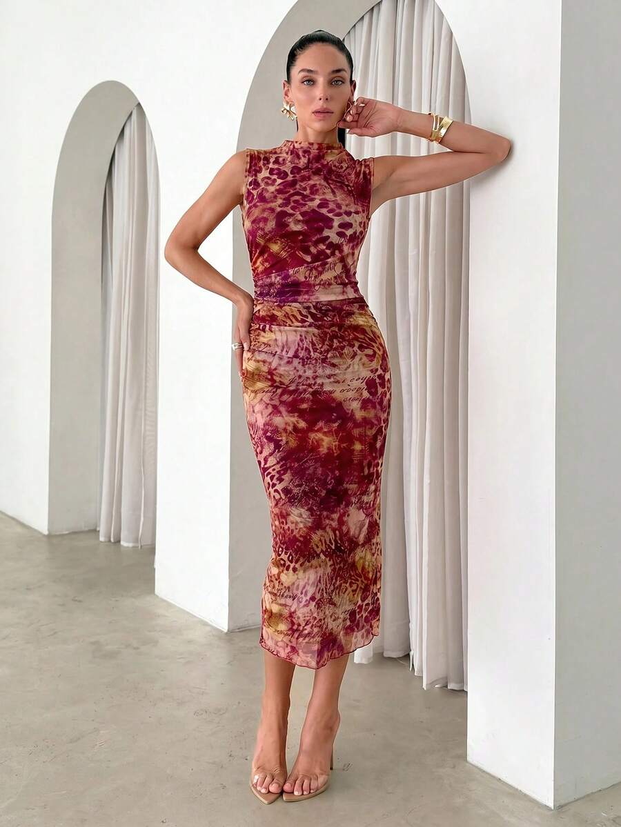 Lavishia Elegantna duga ženska haljina sa čipkastim detaljima
