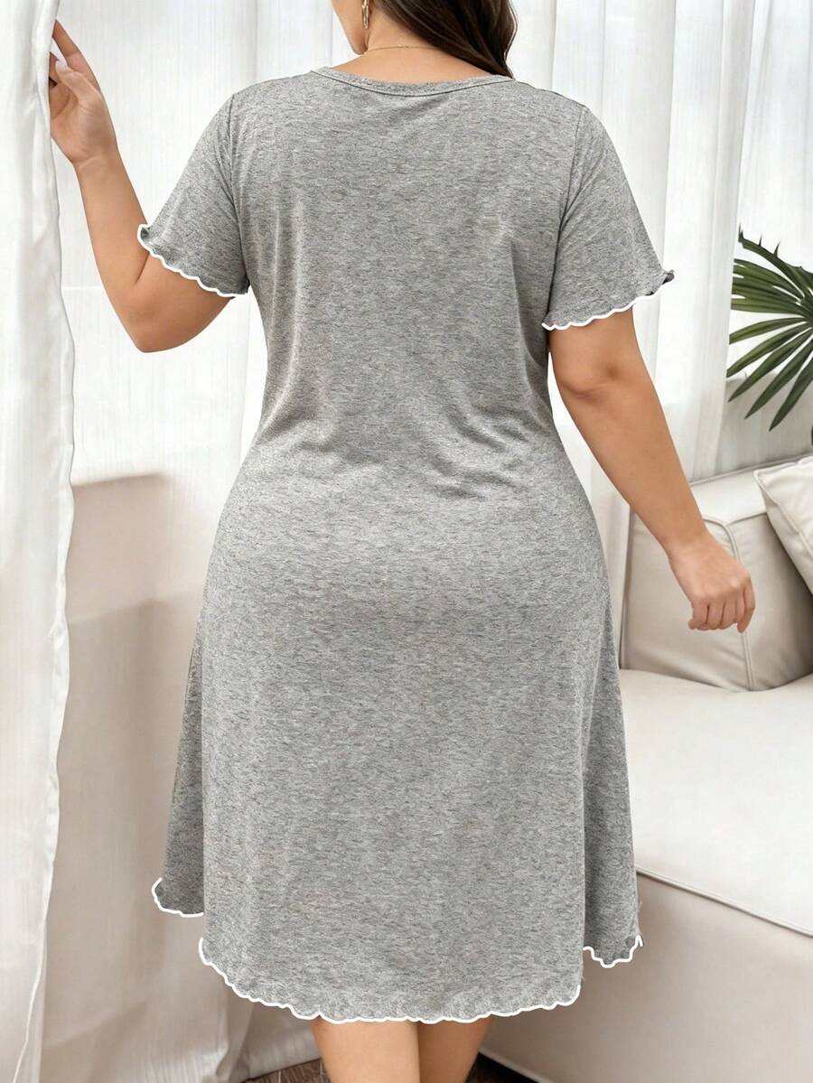 Ženska spavaca plus size sive boje, duga ležerna i udobna haljina za spavanje