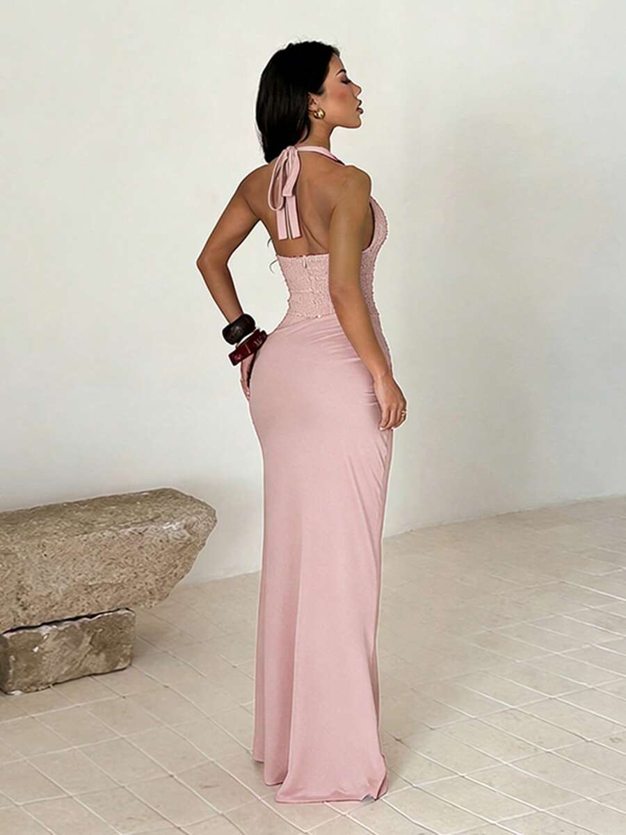 Elegantna Letnja Čipkana Haljina sa Halter Ovratnikom