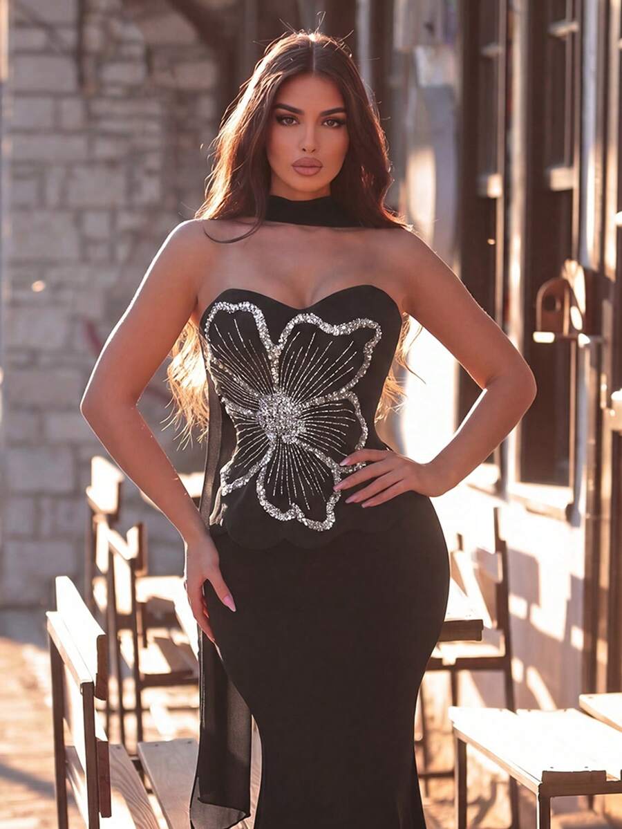 Elegantna formalna večernja haljina za žene u stilu sirene  sa cvetnim aplikacijama