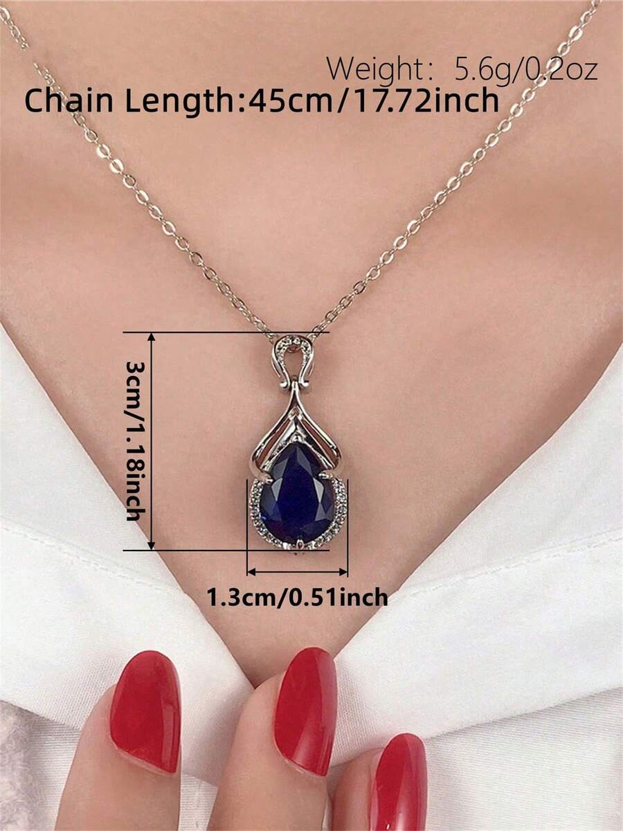 Elegantna ženska ogrlica sa priveskom od kubnog cirkona
