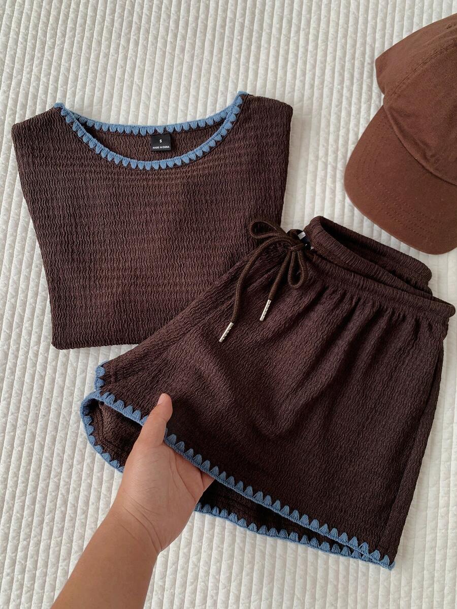 Set Minimalistička Majica i Šorts