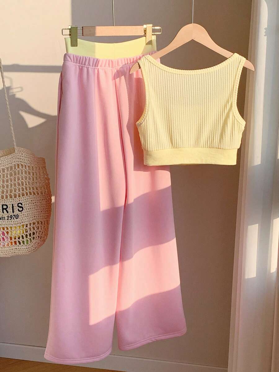 2kom/Set Ženska majica sa printom i kontrastne boje pantalone
