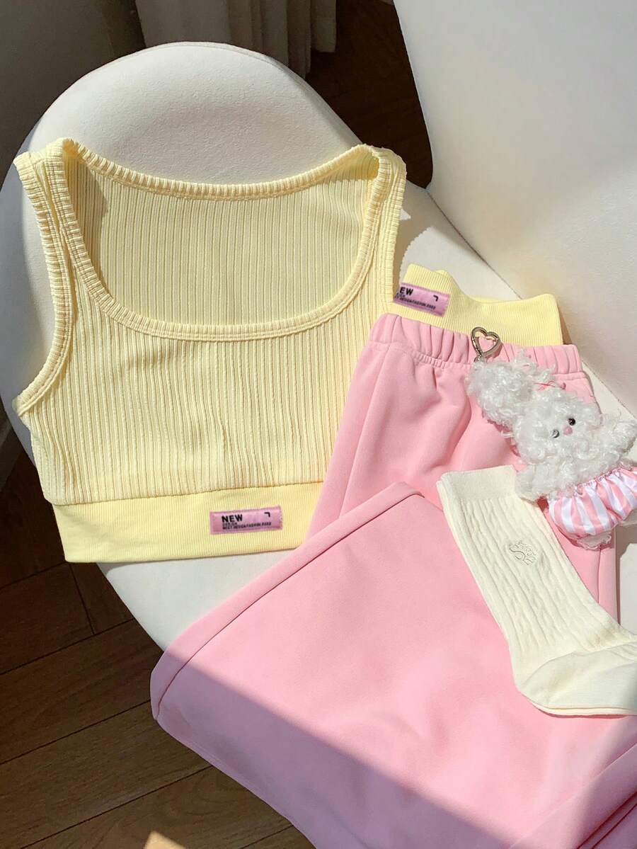 2kom/Set Ženska majica sa printom i kontrastne boje pantalone