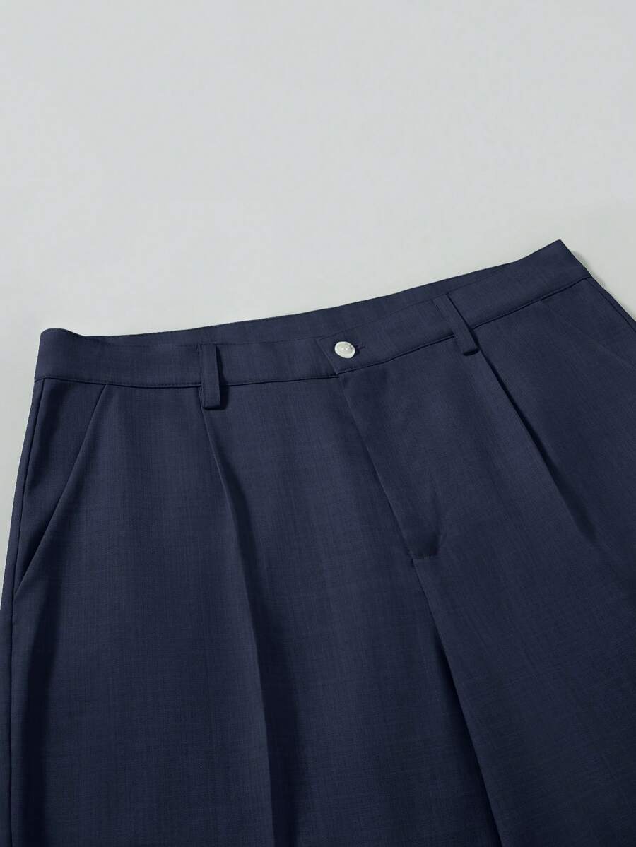 Muški poslovno-ležerni komplet  sa dugim rukavima, sako na kopčanje i ležerne pantalone sa džepovima