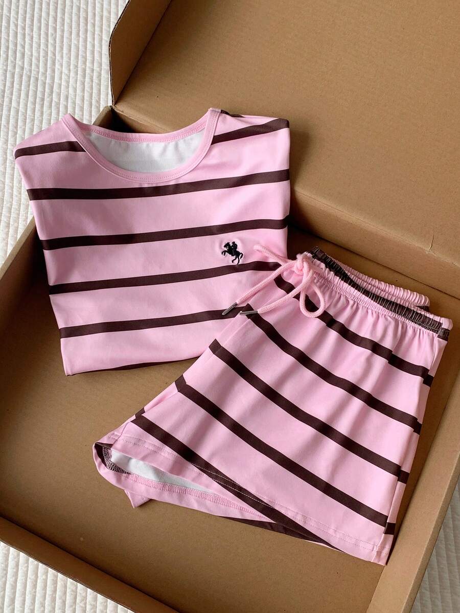 Set Minimalistička Majica i Šorts