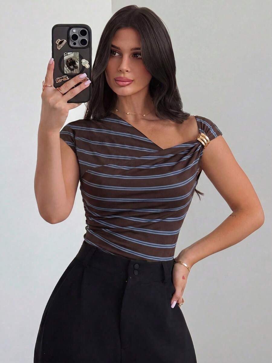 Asimetrična Uska Bela Majica, Elegantna