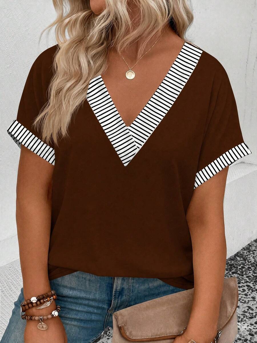 Ženska majica plus size sa prugastim ovratnikom, dubokim V-izrezom, širokog kroja