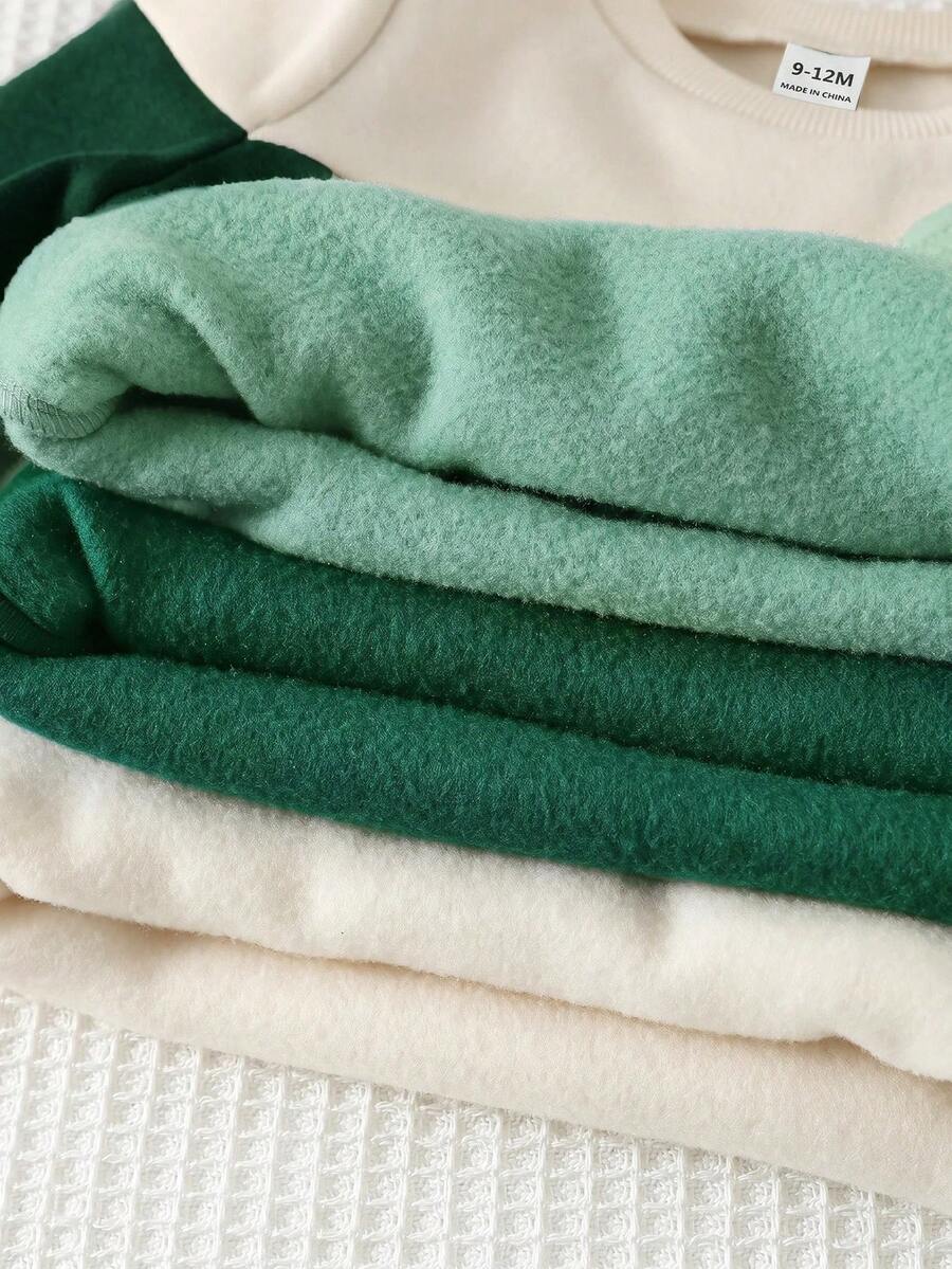 6-delni set za bebe sa pletenim puloverom  mekim okruglim izrezom i dugim rukavima, uz duge pantalone sa elastičnim strukom