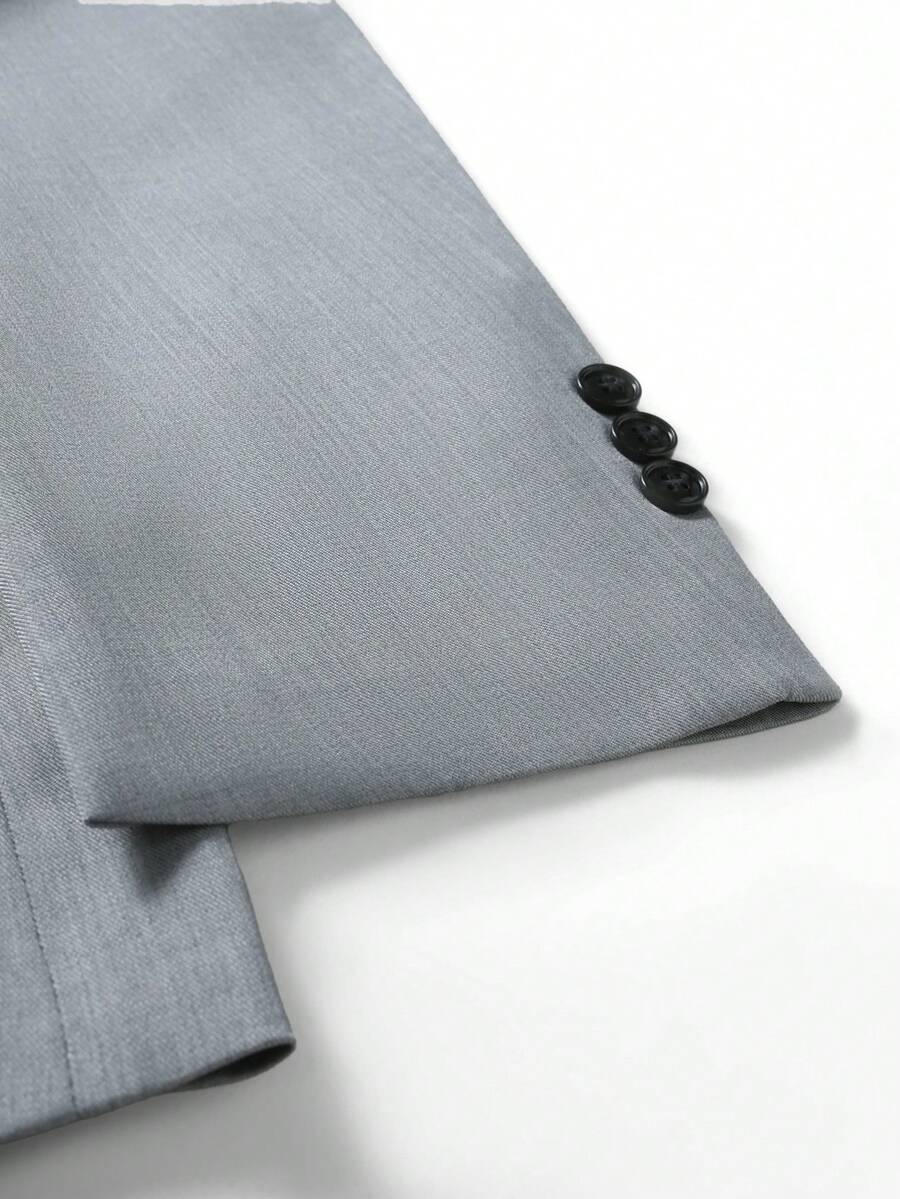 Muški poslovno-ležerni komplet  sa dugim rukavima, sako na kopčanje i ležerne pantalone sa džepovima