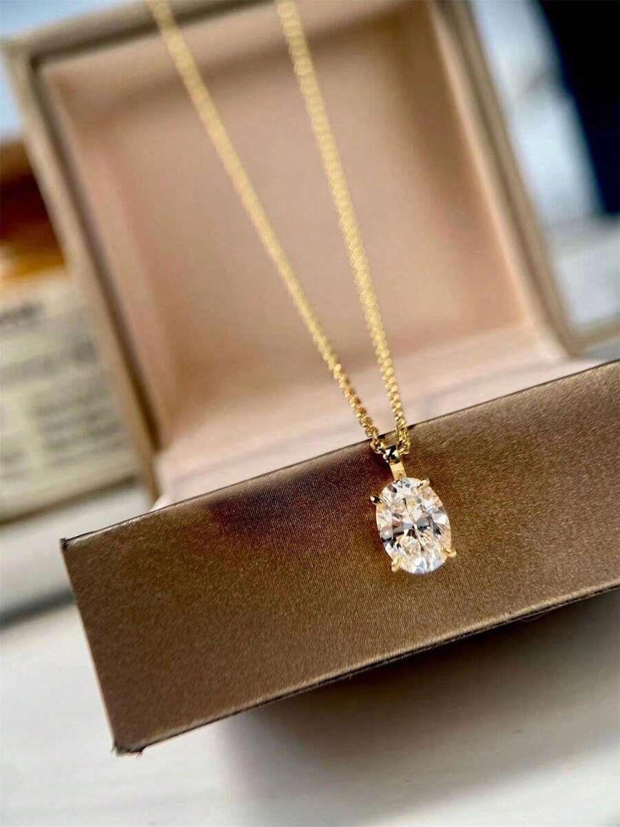 Elegantna ženska ogrlica sa priveskom od kubnog cirkona