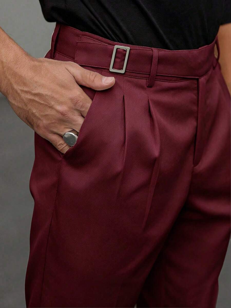 Muške svečane pantalone od odela jednobojne sa dizajnom kopče na struku, džepovima i suženim nogavicama