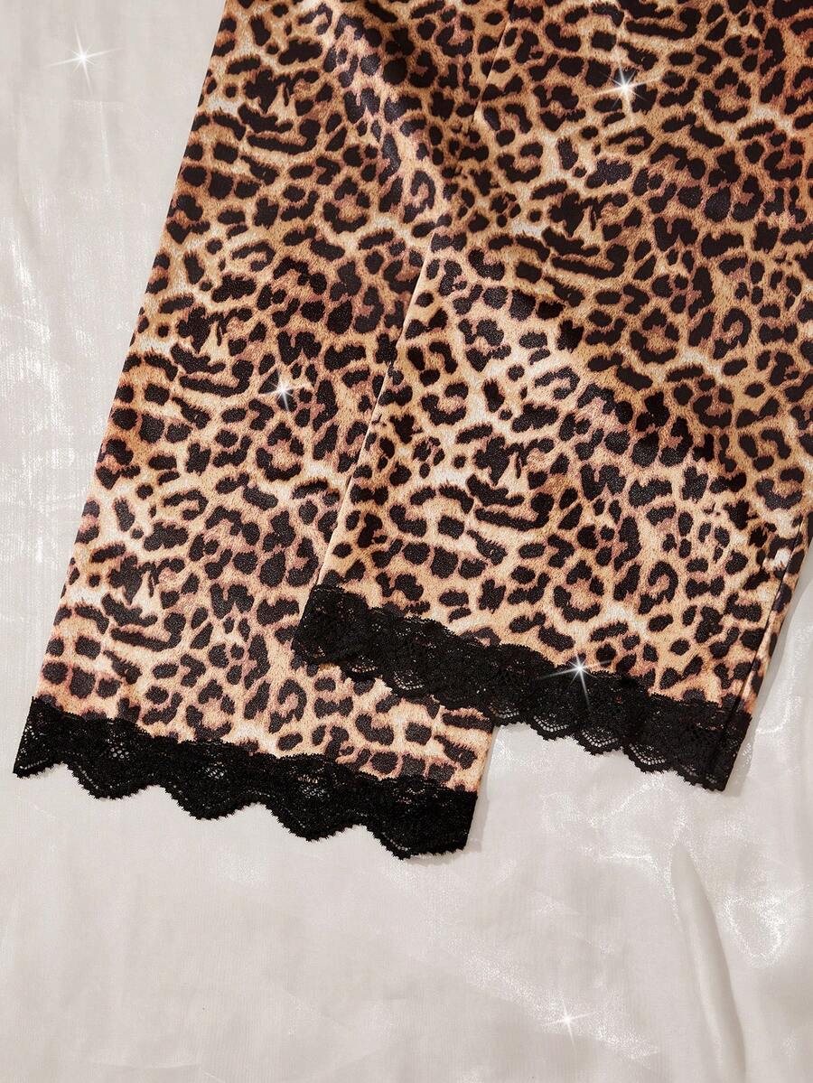Ženski elegantni set za spavanje  od jednobojnog satena i čipke