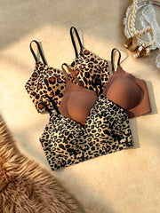 Seksi set grudnjaka  sa leopard printom i jednobojnim detaljima