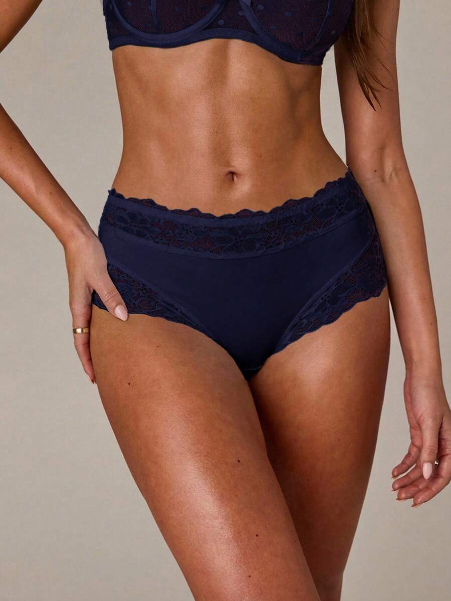 Ženske jednobojne bikini gaćice sa čipkastim umetkom