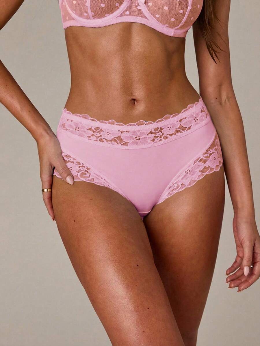 Ženske jednobojne bikini gaćice sa čipkastim umetkom