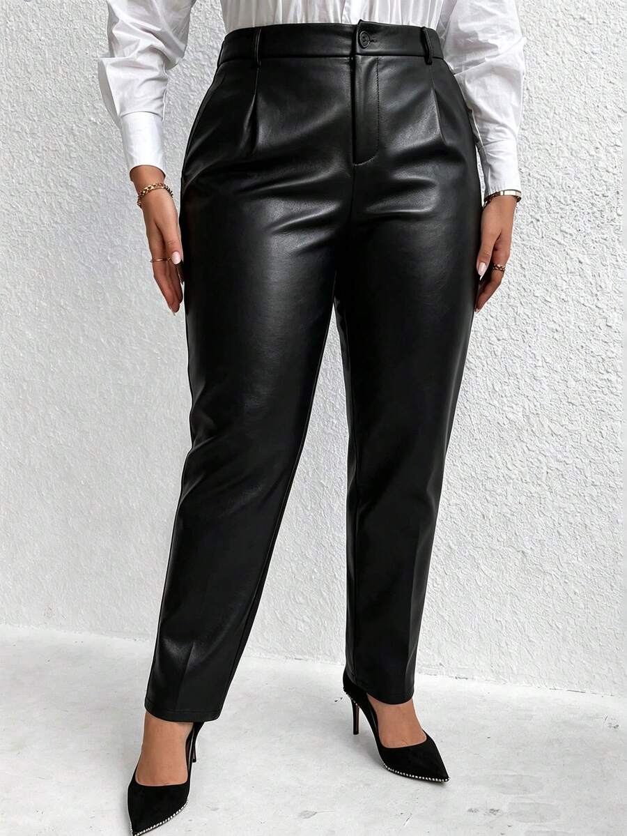 Pantalone sa kosim džepovima