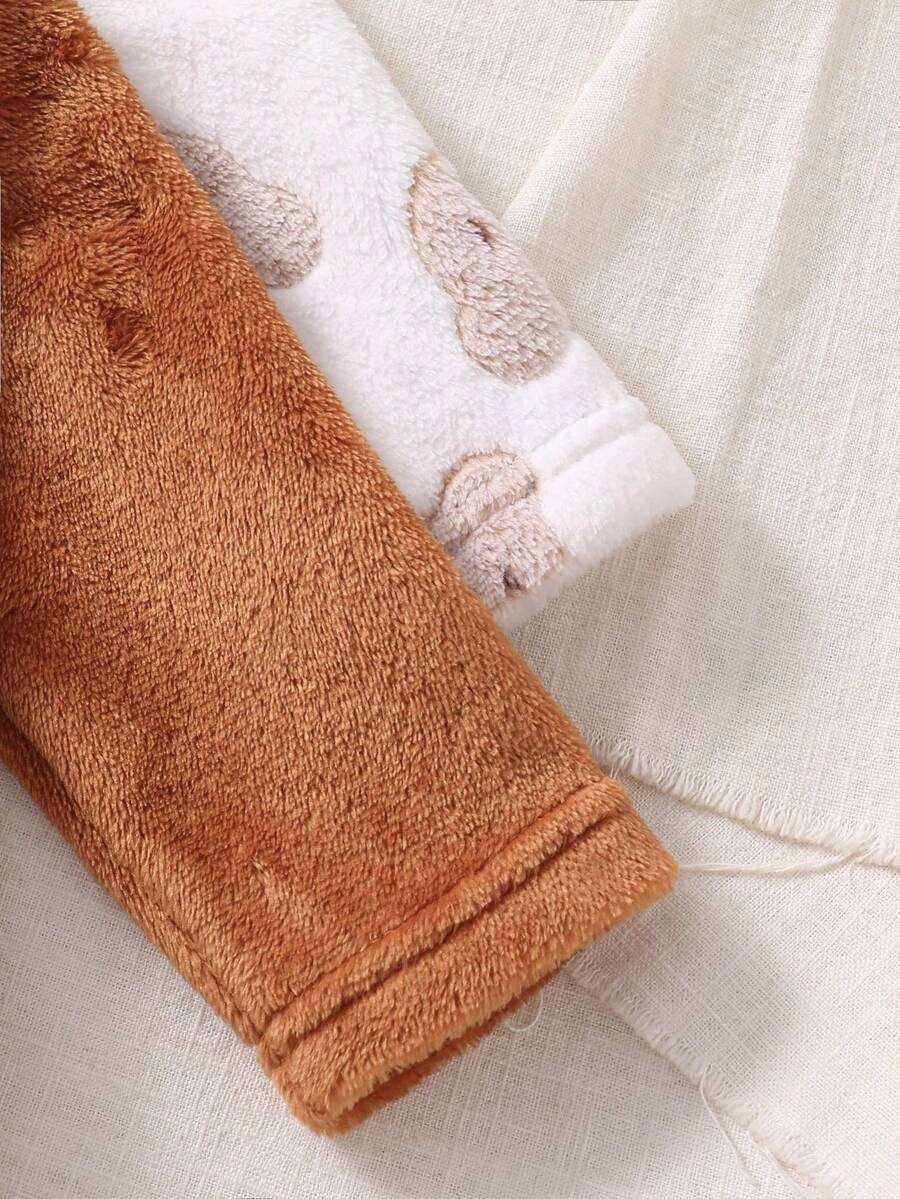 1-delni set bebi pidžama sa okruglim izrezom, dugim rukavima i dugim pantalonama