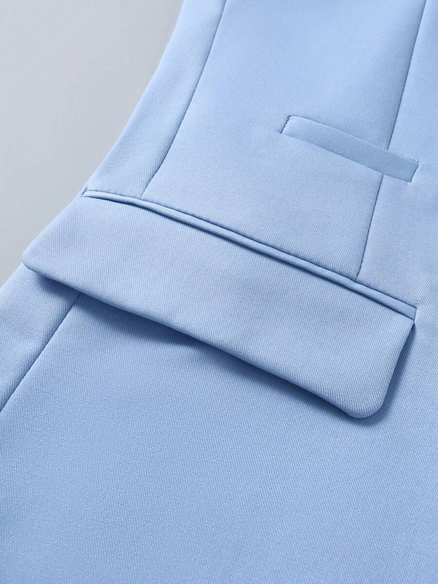 Muški poslovno-ležerni komplet  sa dugim rukavima, sako na kopčanje i ležerne pantalone sa džepovima