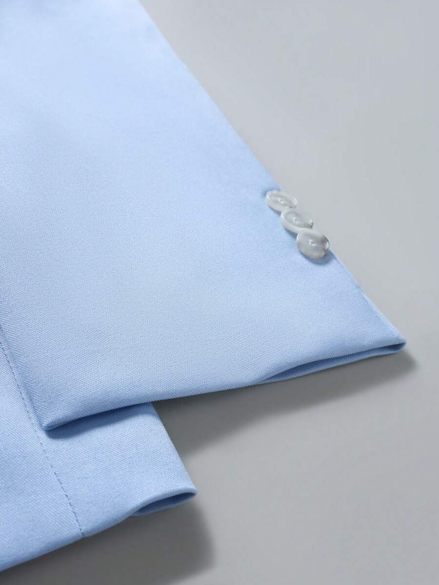 Muški poslovno-ležerni komplet  sa dugim rukavima, sako na kopčanje i ležerne pantalone sa džepovima