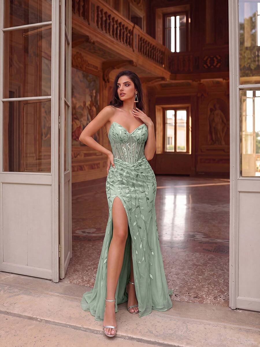 Elegantna haljina  sa V-izrezom