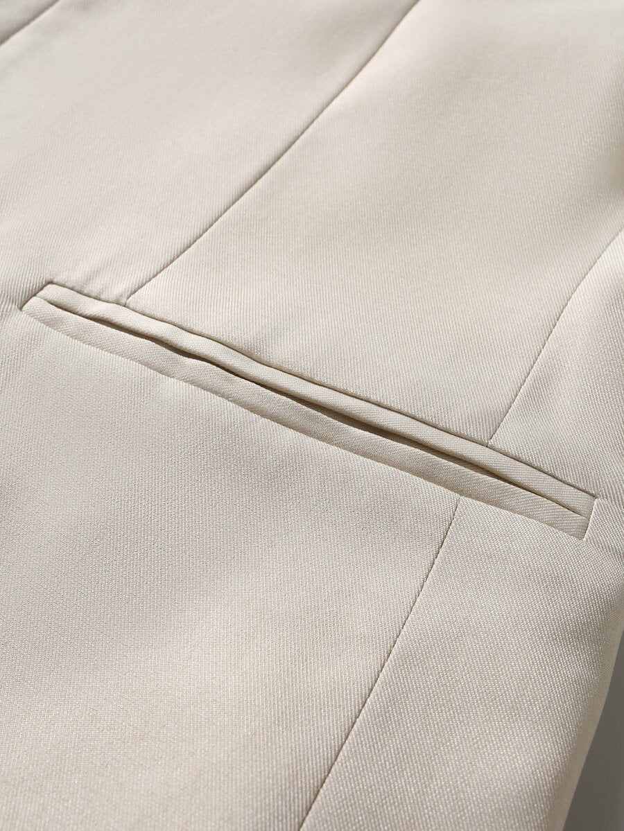 Muški poslovno-ležerni komplet  sa dugim rukavima, sako na kopčanje i ležerne pantalone sa džepovima