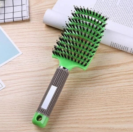 Detangler četka – bezbolno raščešljavanje i masaža temena