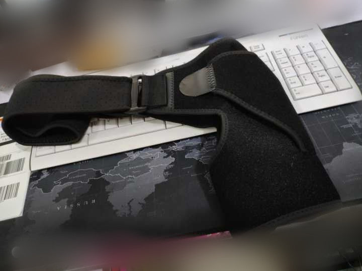 Podrška za rame od neoprena