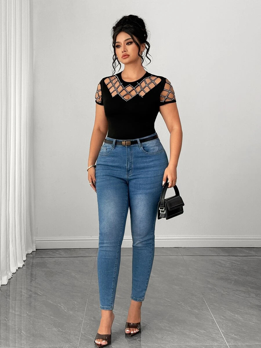 Ženska seksi majica plus size sa štraglciima, izrezima i kratkim kapu-rukavima