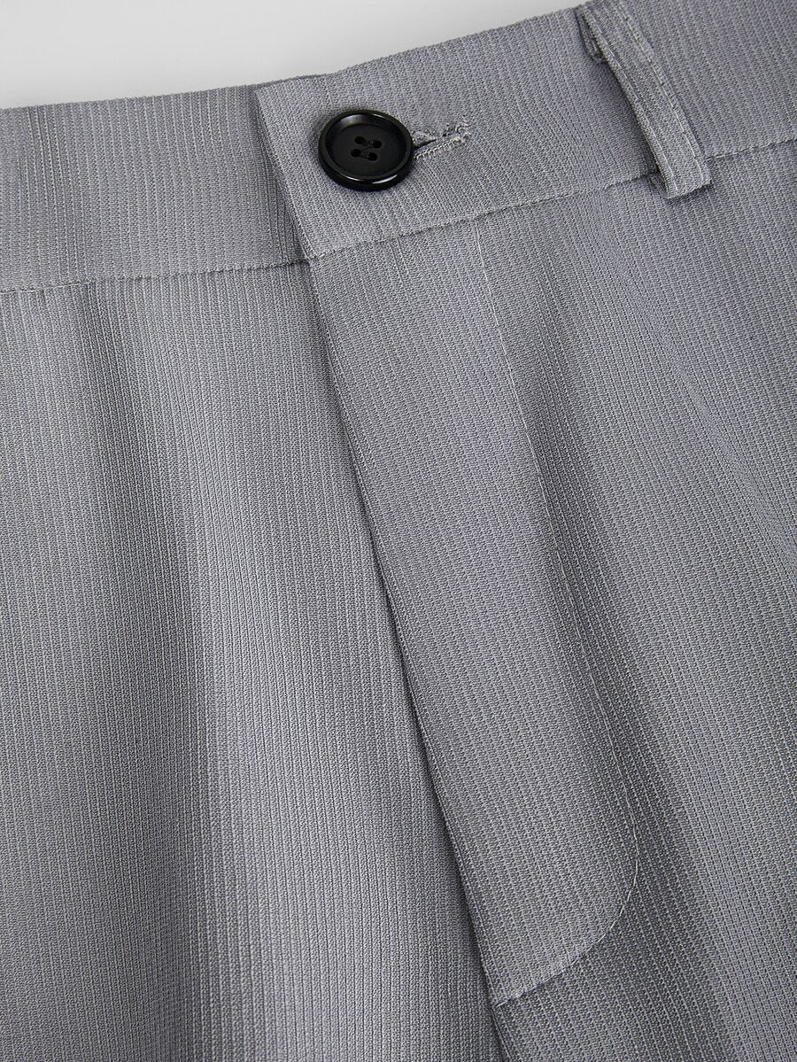 Muški set sako sa prugastim printom  i pantalona za odelo