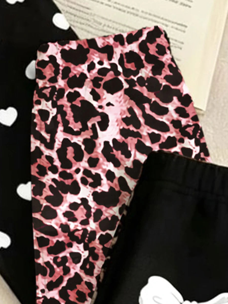 3 kompleta  kombinacija sa duksericom  i helankama, sa srcima, mašnom, leopard printom i tufama
